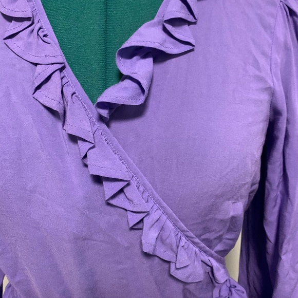 Shirt - Picture 3 of 6